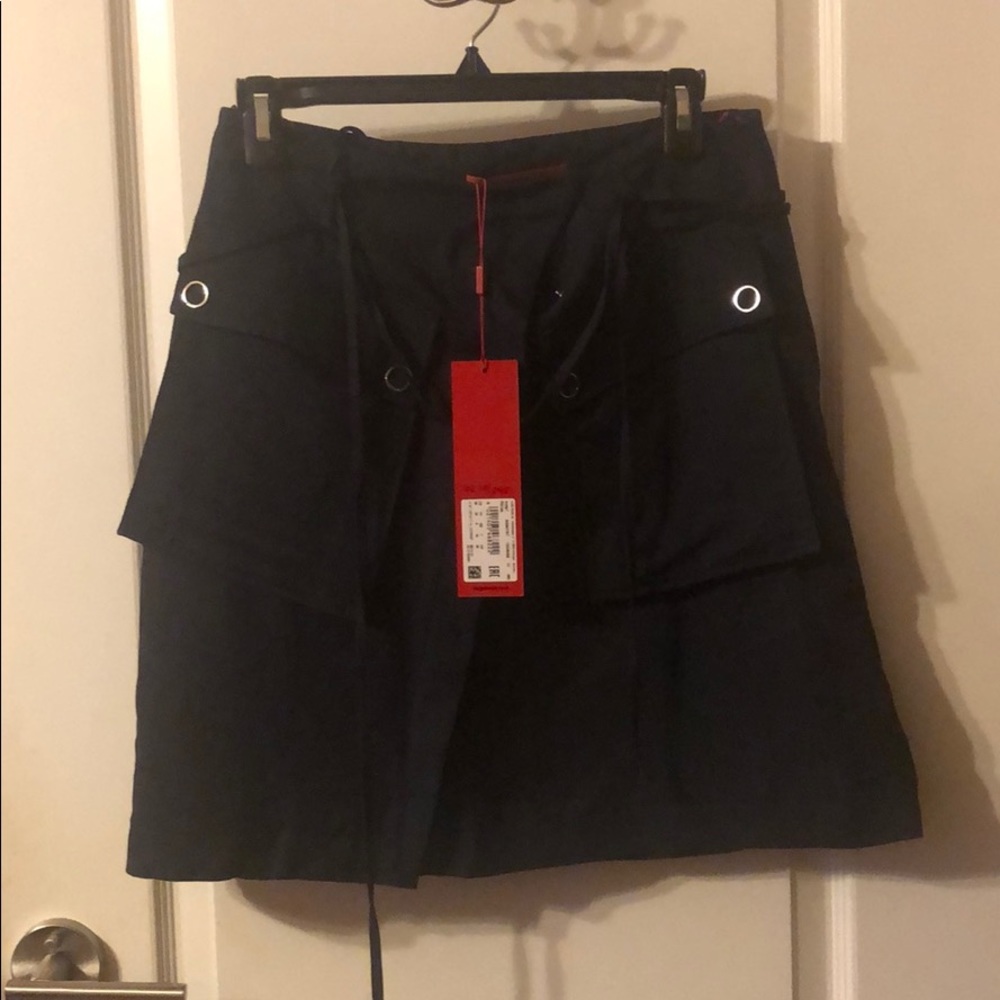 Hugo Boss skirt DARK Blue NEW